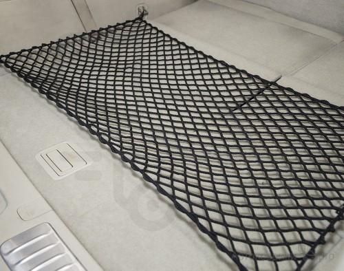 Сетка в багажник горизонтальная для Volkswagen Golf 2012-2020 Эластичная текстильная сетка горизонтального крепления, препятствующая скольжению и перемещению предметов в багажном отделении автомобиля.