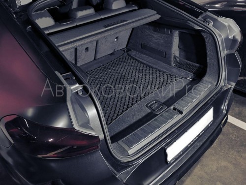 Сетка в багажник BMW X6 2019- Эластичная текстильная сетка горизонтального крепления, препятствующая скольжению и перемещению предметов в багажном отделении автомобиля.