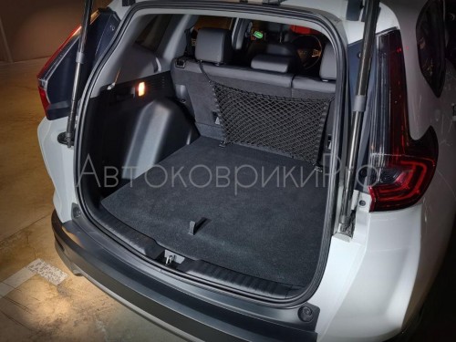 Сетка в багажник Honda CR-V 2017-2023 Эластичная текстильная сетка вертикального крепления, препятствующая скольжению и перемещению предметов в багажном отделении автомобиля.