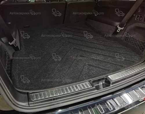 Коврик багажника для Mercedes-Benz GLS, GL Текстильный 3D коврик багажника черного цвета. Многослойная структура обеспечивает полную водонепроницаемость и защиту багажного отделения.