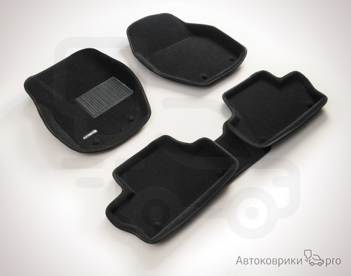 Коврики Euromat 3D для Volvo S60 V60 Комплект 3D ковриков черного, серого или бежевого цвета. Многослойная структура обеспечивает полную водонепроницаемость и защиту салона автомобиля.
