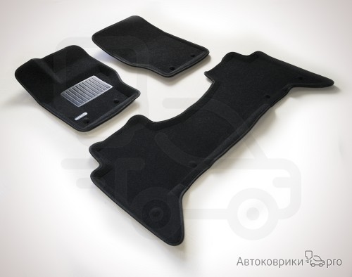 Коврики Euromat 3D для Range Rover Комплект 3D ковриков черного, серого или бежевого цвета. Многослойная структура обеспечивает полную водонепроницаемость и защиту салона автомобиля.