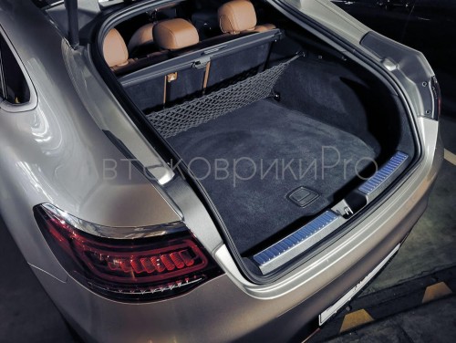 Сетка в багажник Mercedes-Benz GLC 2015-2022 Эластичная текстильная сетка вертикального крепления, препятствующая скольжению и перемещению предметов в багажном отделении автомобиля.