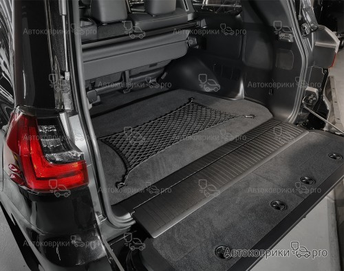 Сетка в багажник автомобиля Lexus LX 2007-2021 Эластичная текстильная сетка горизонтального крепления, препятствующая скольжению и перемещению предметов в багажном отделении автомобиля.