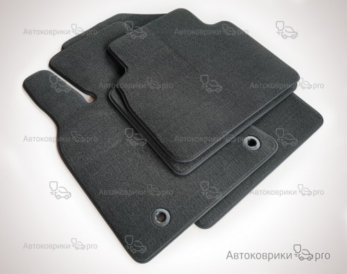 Коврики в салон Chevrolet TrailBlazer 2012-2022 Комплект текстильных ковриков черного, серого, бежевого или коричневого цвета. Основа из термопластичной резины обеспечивает полную водонепроницаемость и защиту. Возможен заказ одного или более ковриков из комплекта.
