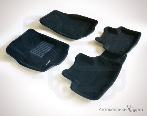 Коврики Euromat 3D для Jaguar E-Pace Комплект 3D ковриков черного, серого или бежевого цвета. Многослойная структура обеспечивает полную водонепроницаемость и защиту салона автомобиля.
