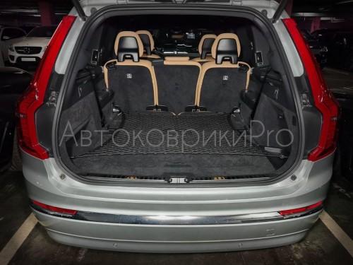Сетка в багажник Volvo XC90 2015- Эластичная текстильная сетка горизонтального крепления, препятствующая скольжению и перемещению предметов в багажном отделении автомобиля.
