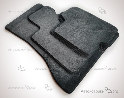 Коврики в салон Mini Hatch 2014-2024 Комплект текстильных ковриков черного, серого, бежевого или коричневого цвета. Основа из термопластичной резины обеспечивает полную водонепроницаемость и защиту. Возможен заказ одного или более ковриков из комплекта.
